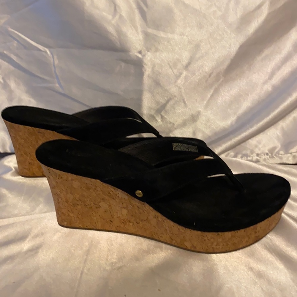 Ugg Natassia suede sandals